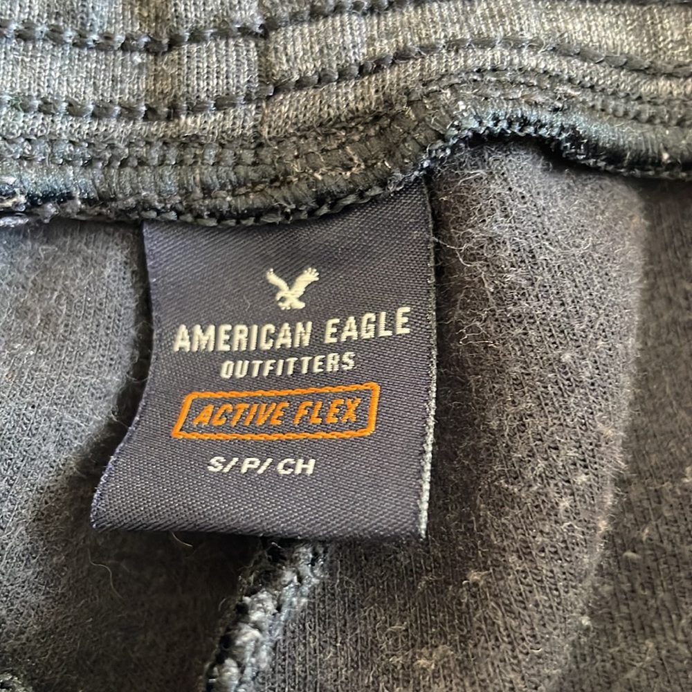 American Eagle Joggers (Active Flex) - image 4